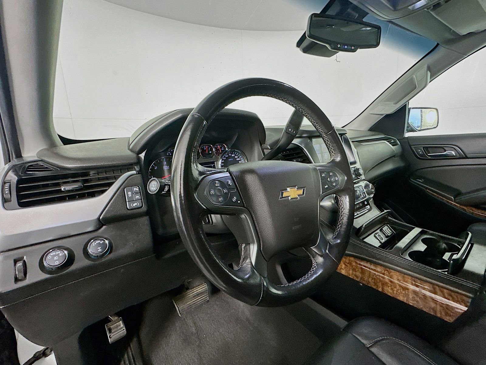 Used 2020 Chevrolet Tahoe Premier AWD/4WD image 9
