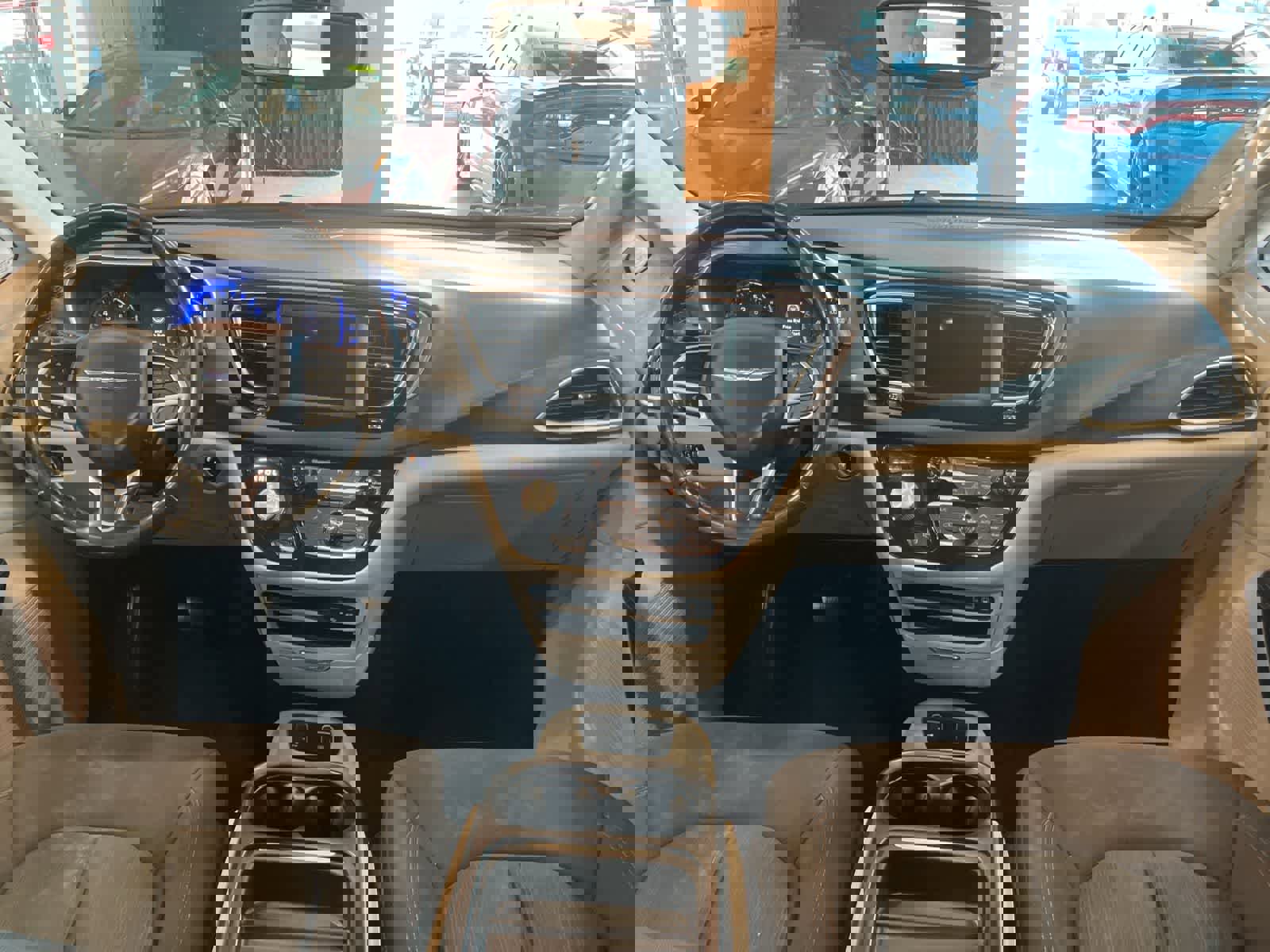 Used 2020 Chrysler Pacifica Touring w/ Cold Weather Group image 23