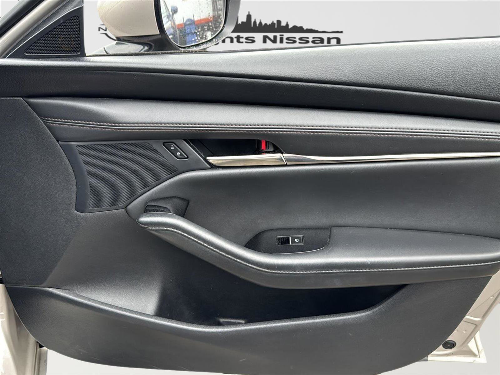 Used 2024 MAZDA MAZDA3 s image 31