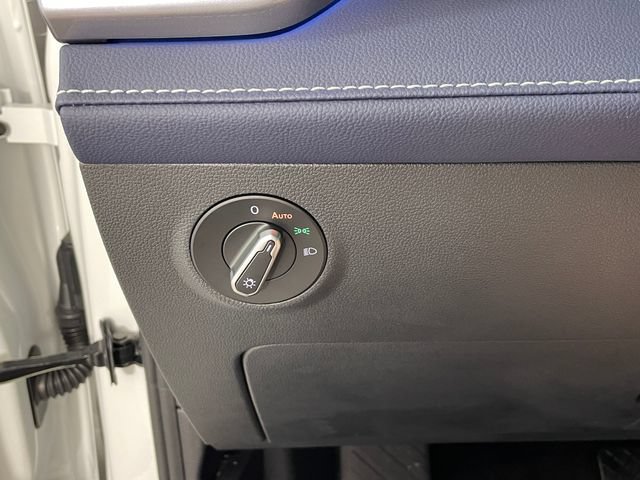 New 2026 Volkswagen Taos SEL AWD/4WD image 12