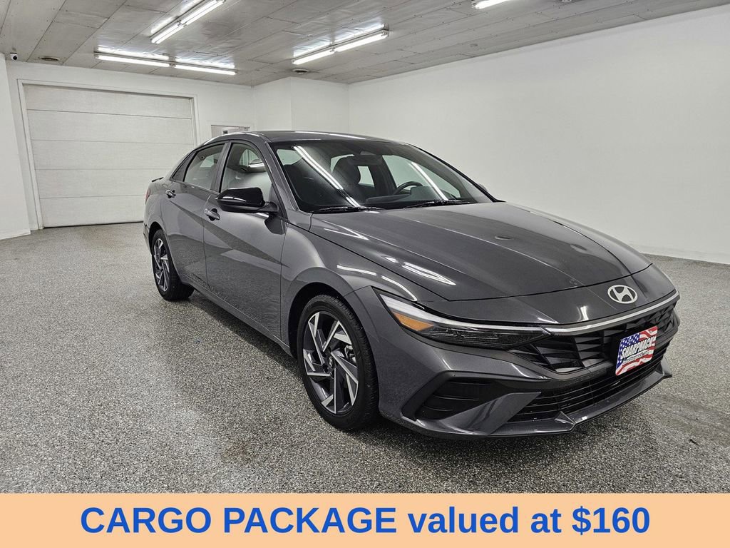 Used 2025 Hyundai Elantra Sport w/ Cargo Package FWD image 3