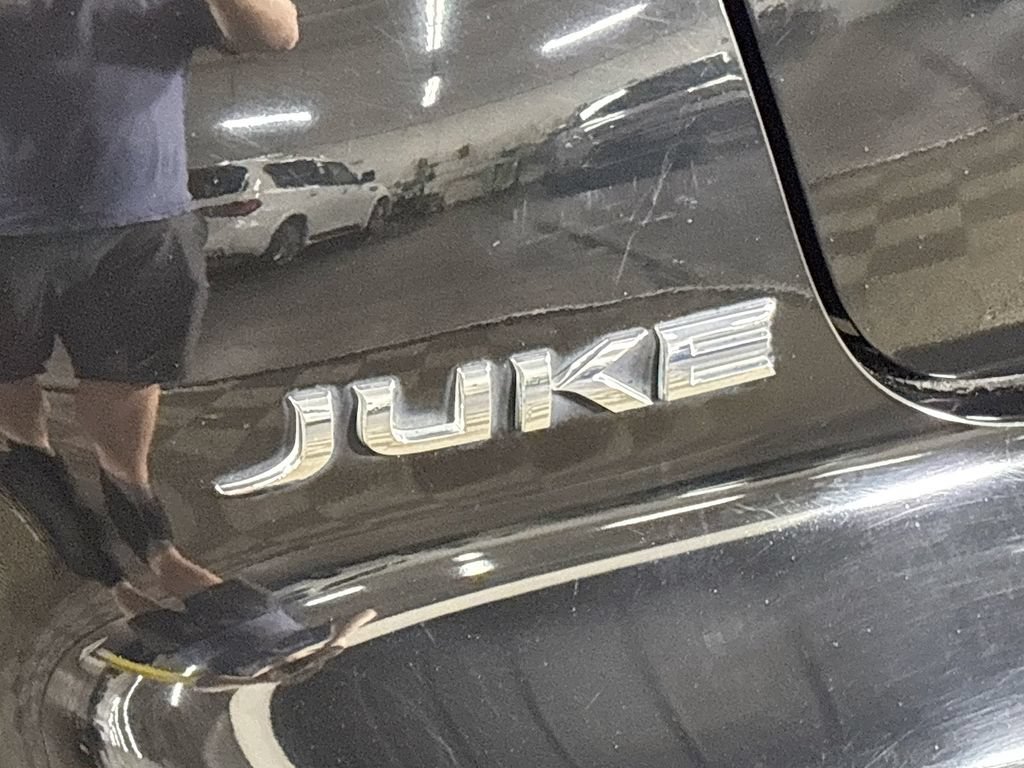 Used 2015 Nissan Juke SL FWD image 24