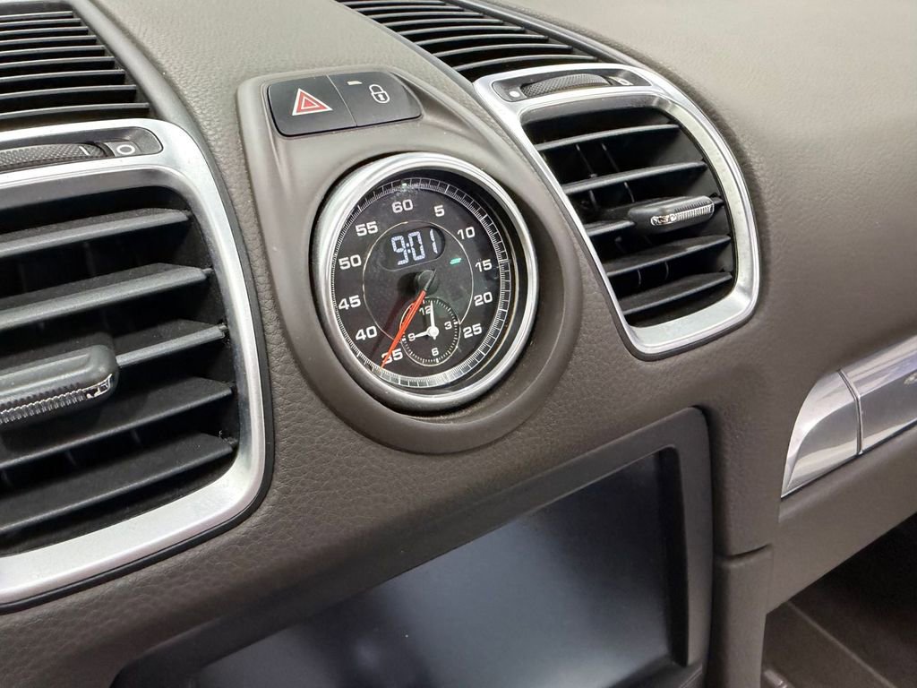 Used 2016 Porsche Boxster S RWD image 22