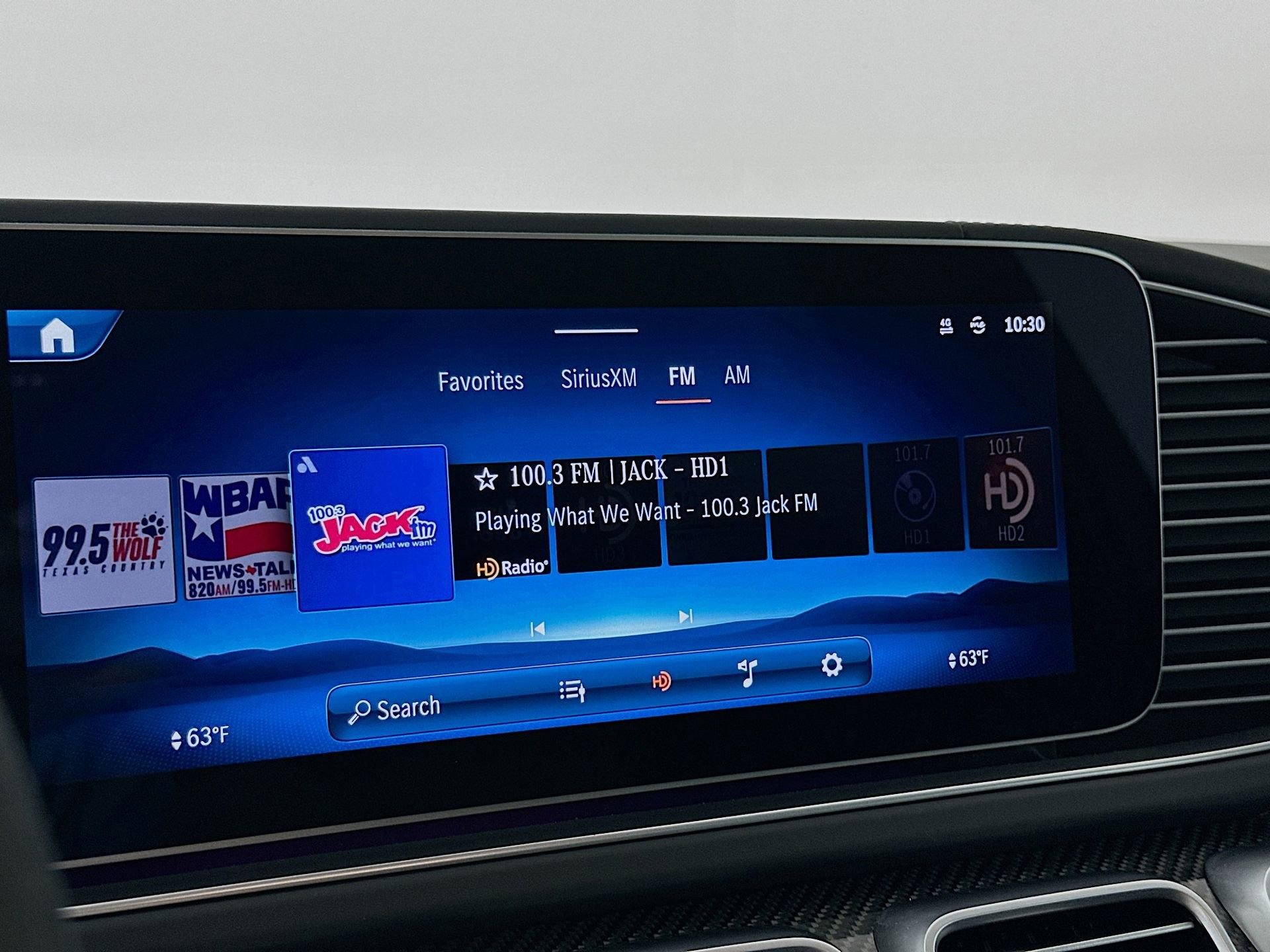 Used 2025 Mercedes-Benz GLS 63 AMG 4MATIC image 16