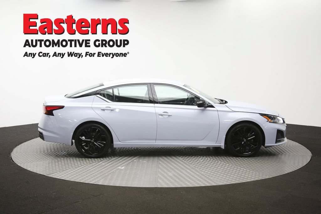 Used 2023 Nissan Altima 2.5 SR FWD image 48