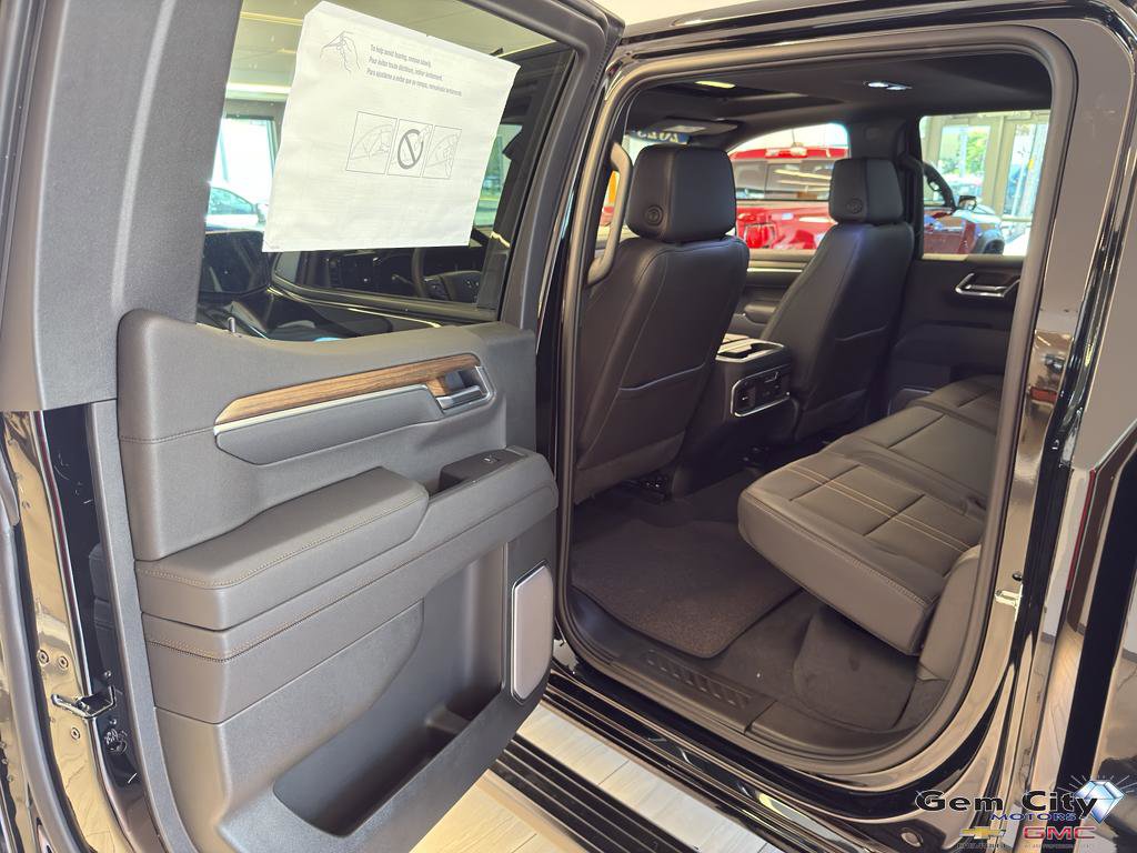 New 2025 Chevrolet Silverado 1500 High Country w/ Midnight Edition image 9