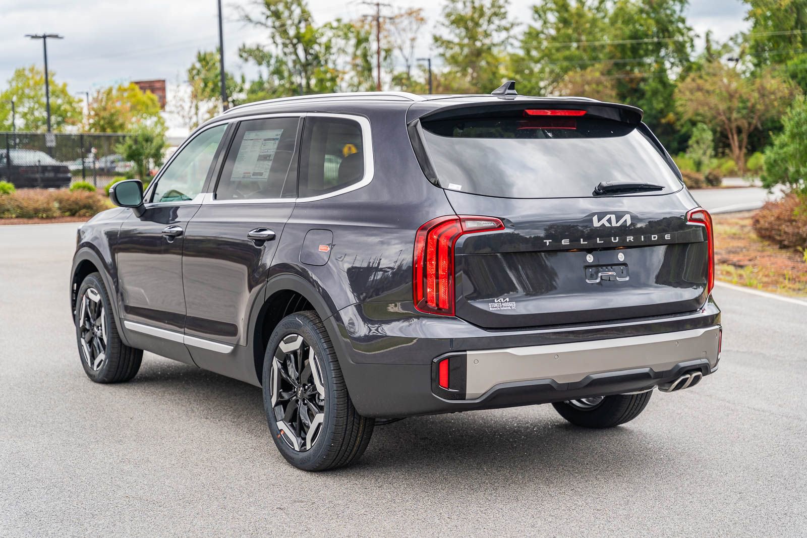 New 2025 Kia Telluride S image 4