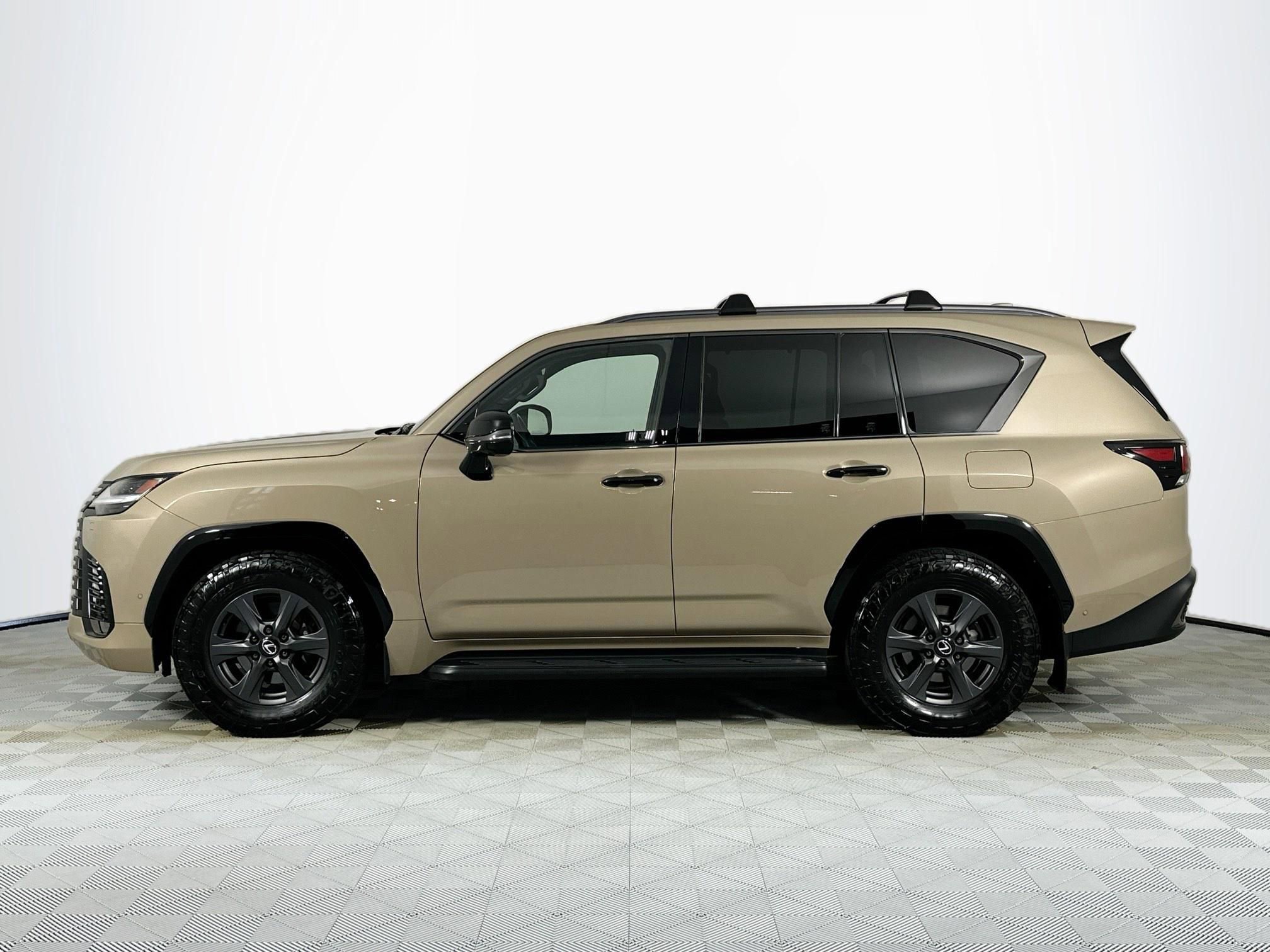Used 2025 Lexus LX 700h Overtrail AWD/4WD image 8