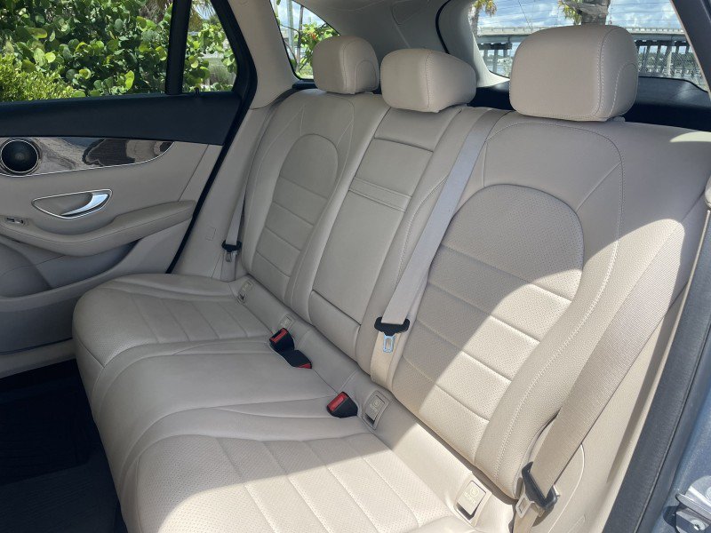 Used 2021 Mercedes-Benz GLC 300 image 12