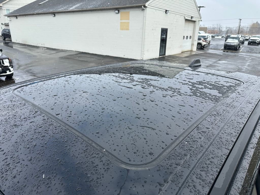 Used 2022 RAM 1500 Laramie image 7