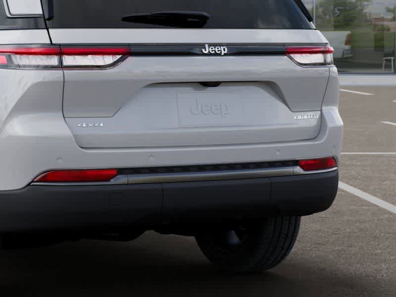 New 2026 Jeep Grand Cherokee Limited w/ Limited Altitude Package AWD/4WD image 13