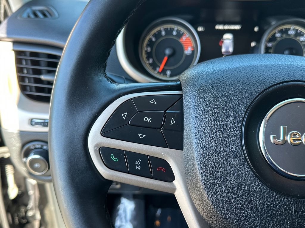 Used 2017 Jeep Cherokee High Altitude image 23