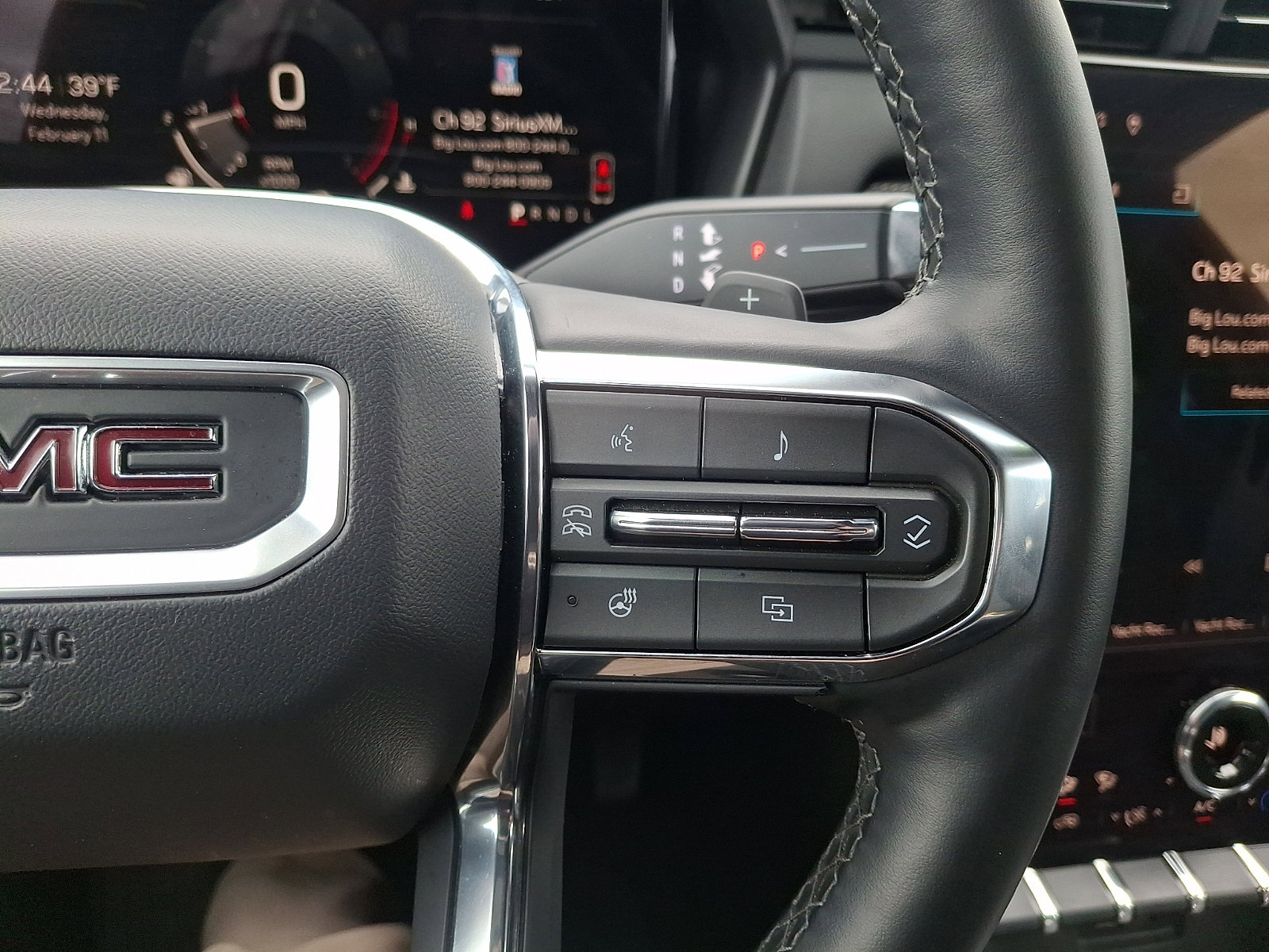 Used 2025 GMC Terrain Elevation image 21