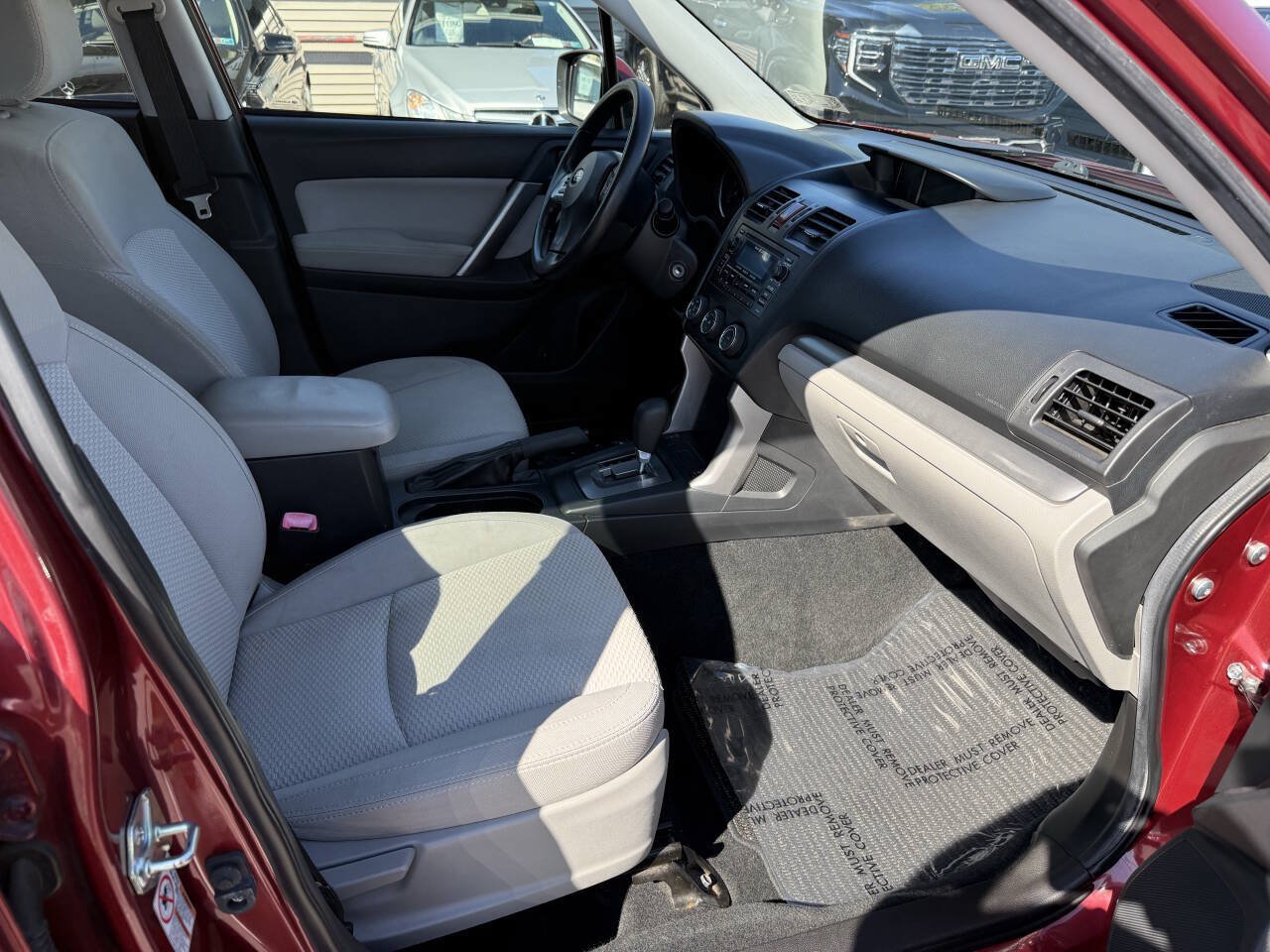 Used 2015 Subaru Forester 2.5i Premium w/ Protection Package #1 AWD/4WD image 9