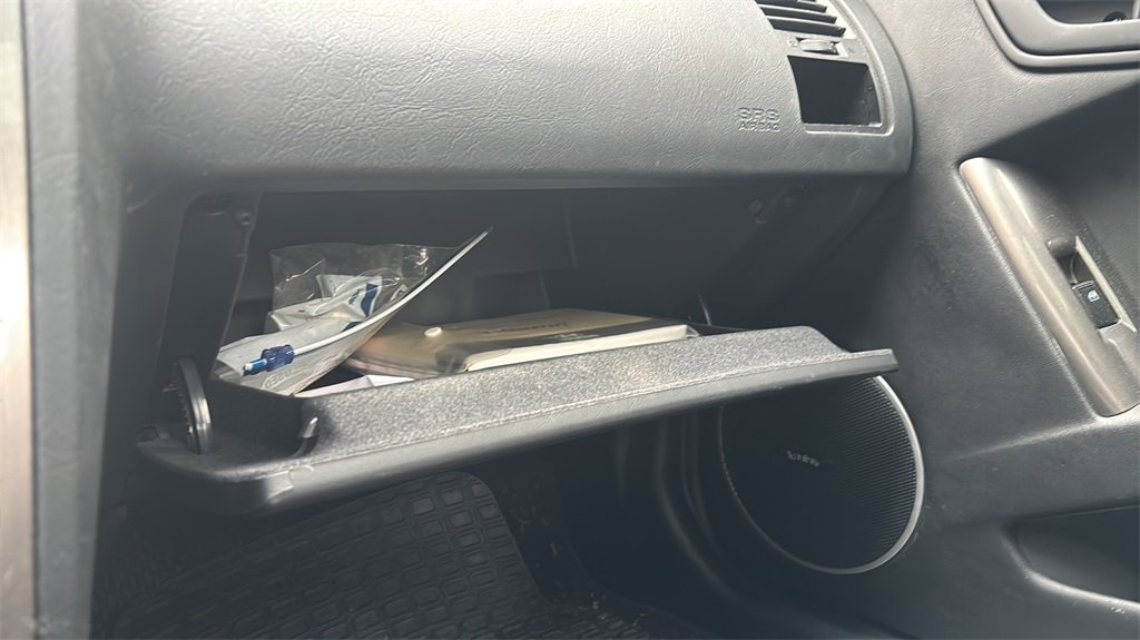 Used 2004 Hyundai Tiburon GT image 31