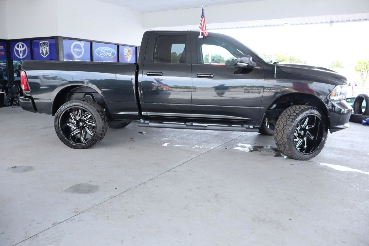Used 2016 RAM 1500 Sport w/ Black Ram 1500 Sport Group AWD/4WD image 7