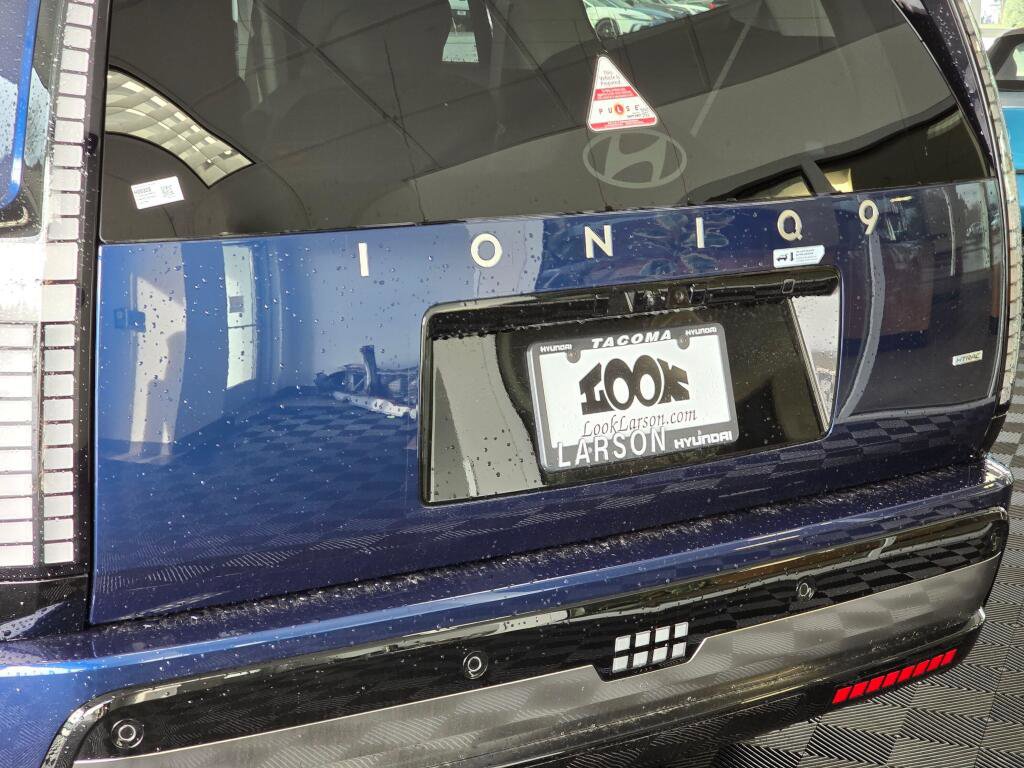New 2026 Hyundai Ioniq 9 Calligraphy AWD/4WD image 12