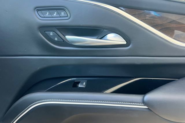 Used 2024 Cadillac Escalade ESV Sport Platinum w/ LPO, ONYX Package image 22