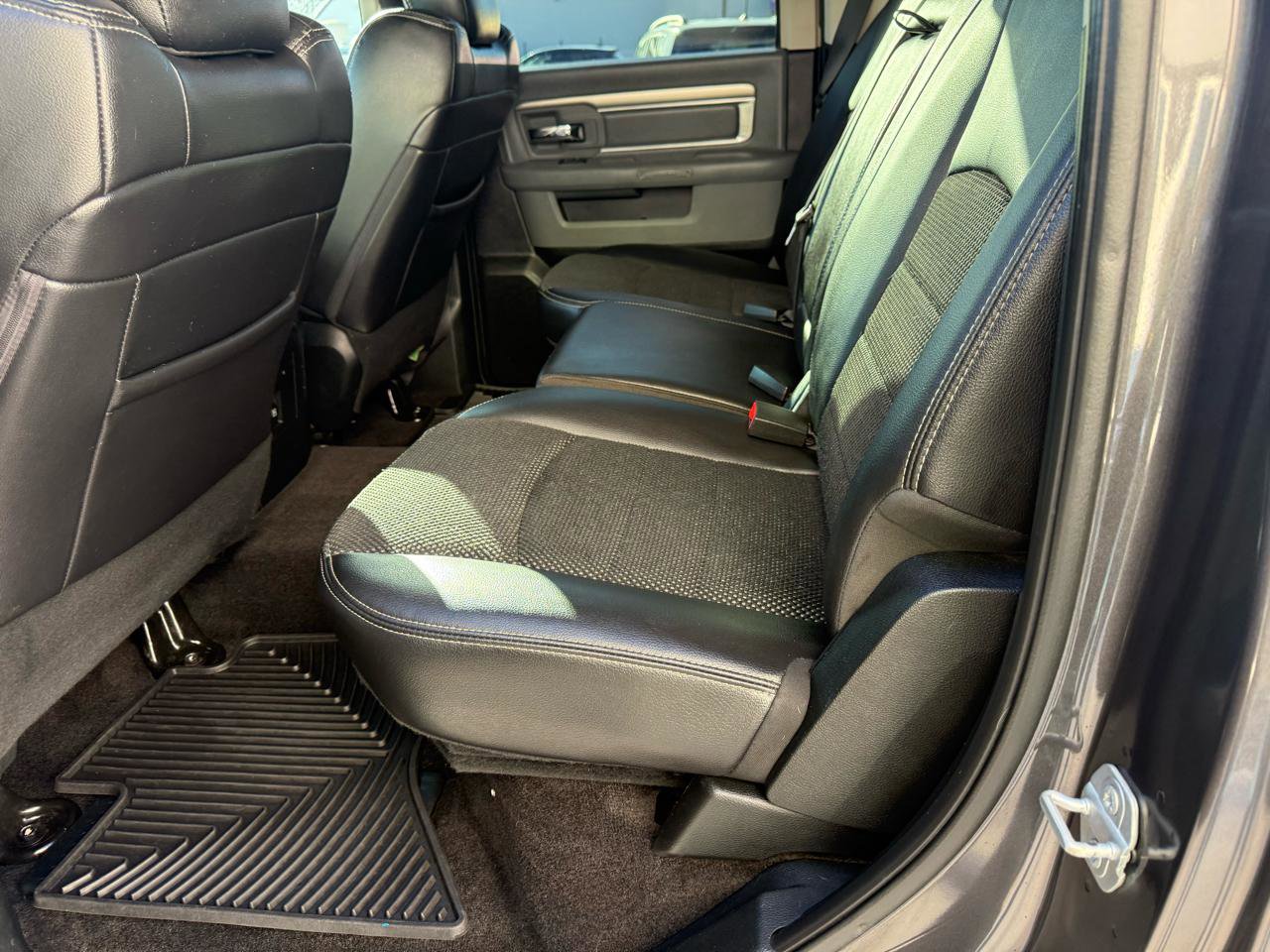 Used 2018 RAM 1500 Lone Star image 14