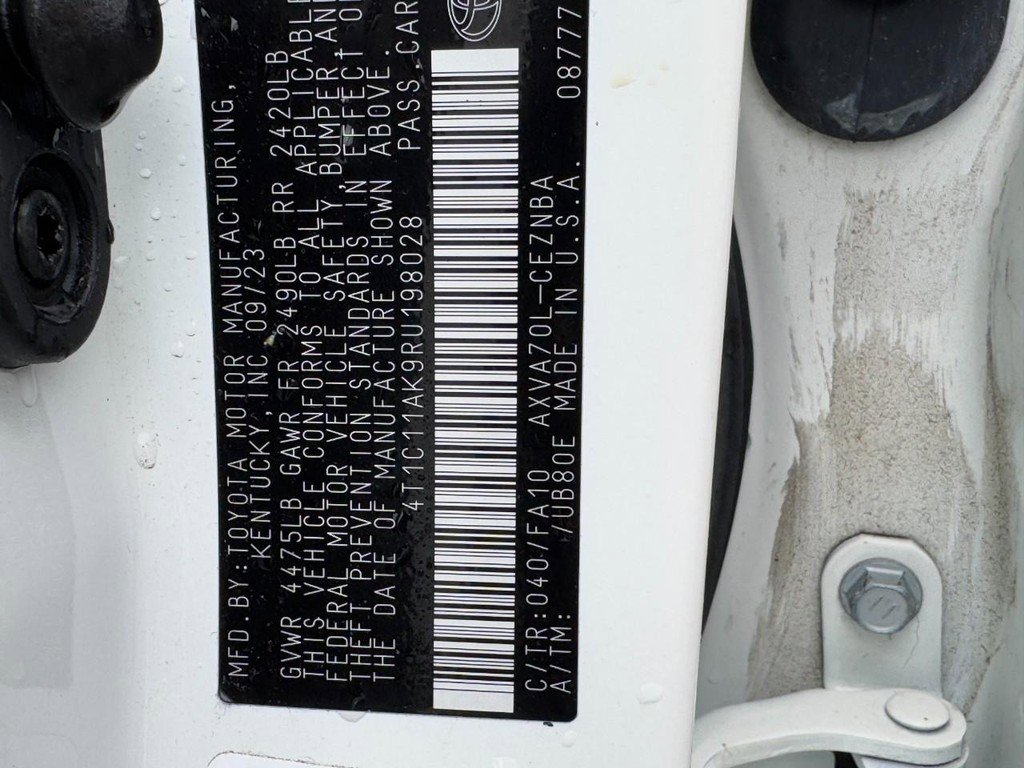 Used 2024 Toyota Camry LE FWD image 25