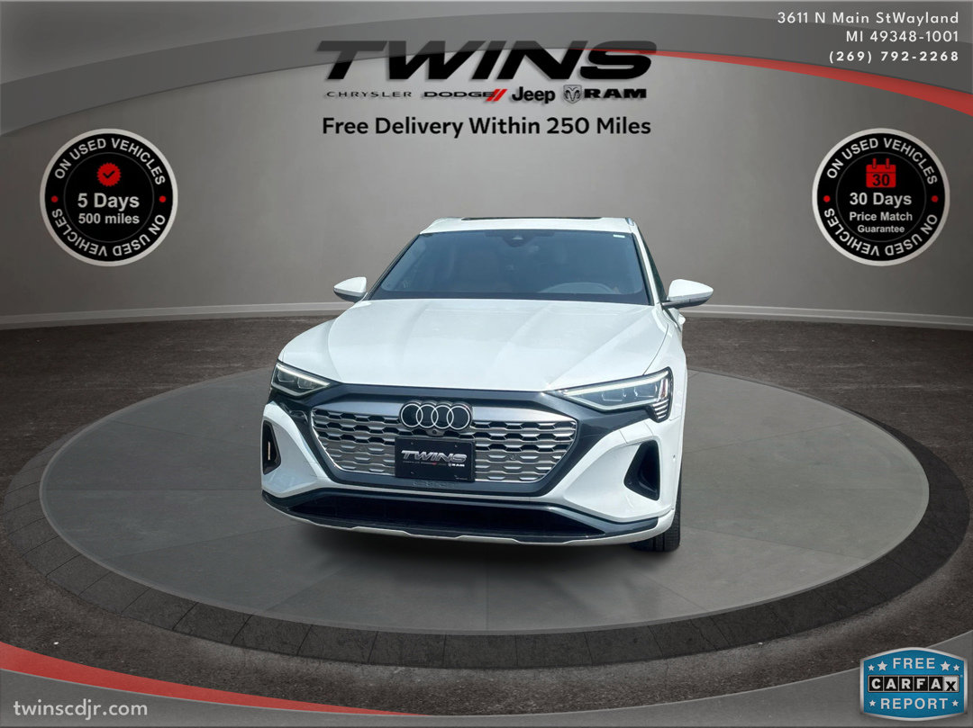 Used 2024 Audi Q8 e-tron Premium Plus w/ Premium Plus Package image 10