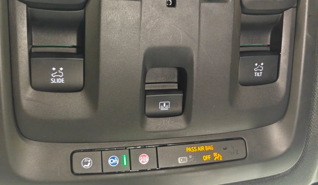 Used 2021 Chevrolet Tahoe LT w/ LT Signature Package image 10