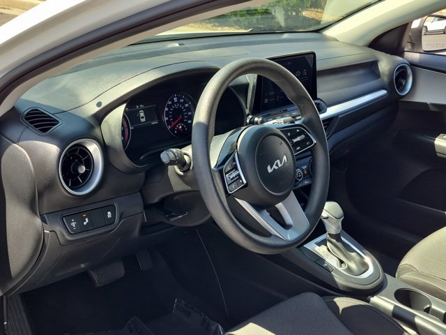 Used 2023 Kia Forte LXS w/ LXS Technology Package FWD image 10