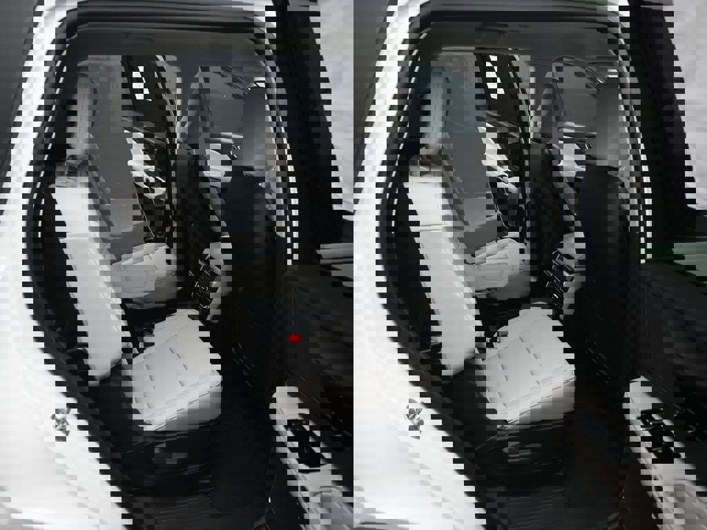 New 2026 Lincoln Aviator AWD image 35