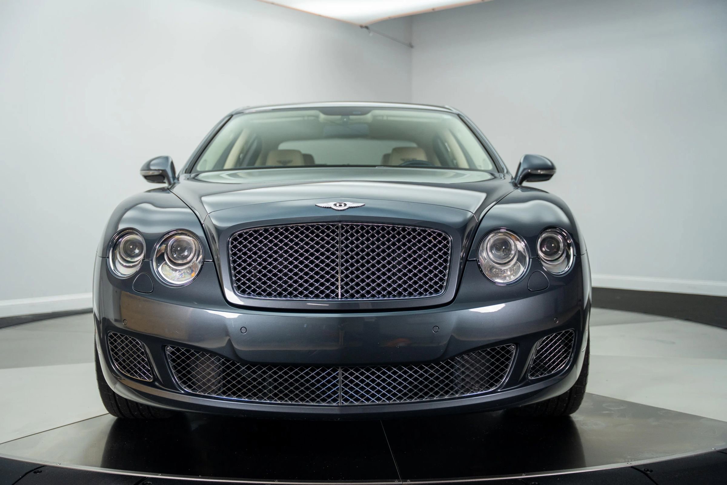Used 2013 Bentley Flying Spur Flying Spur image 14