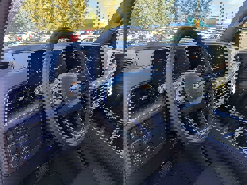 New 2026 Chevrolet Suburban LS image 13