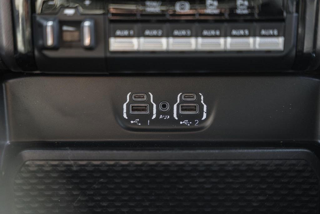 Used 2021 RAM 3500 Laramie w/ Night Edition image 33