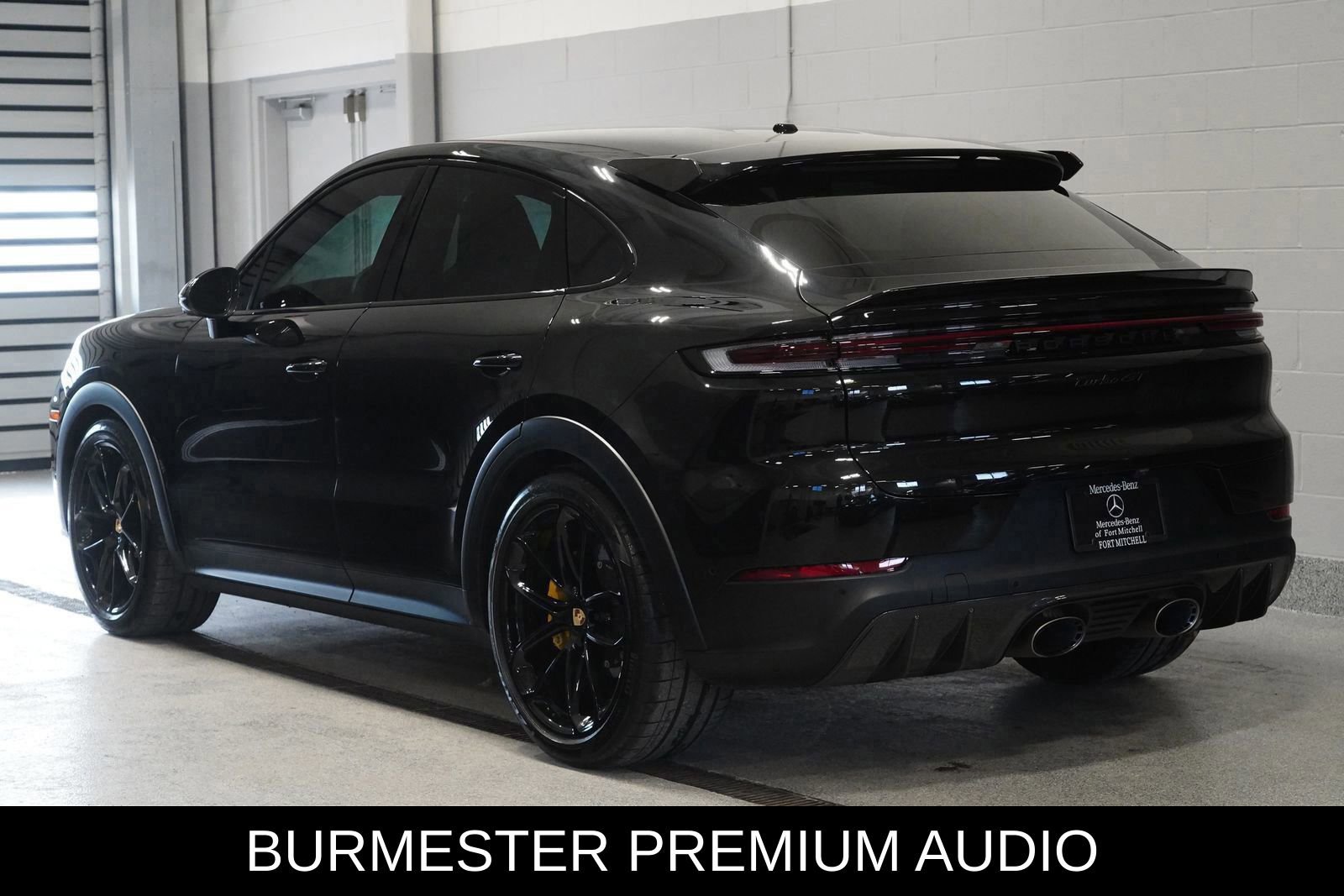 Used 2025 Porsche Cayenne Turbo GT image 4