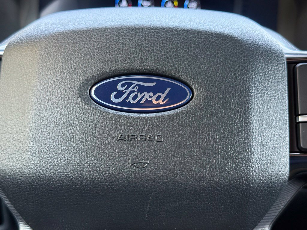 Used 2025 Ford F150 Platinum w/ FX4 Off-Road Package AWD/4WD image 18