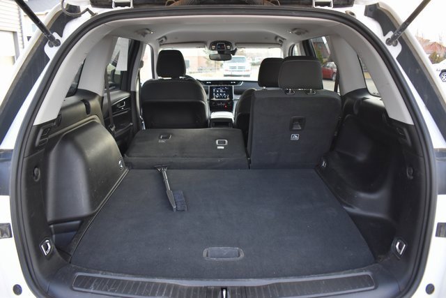 Used 2023 Jeep Grand Cherokee Laredo image 22