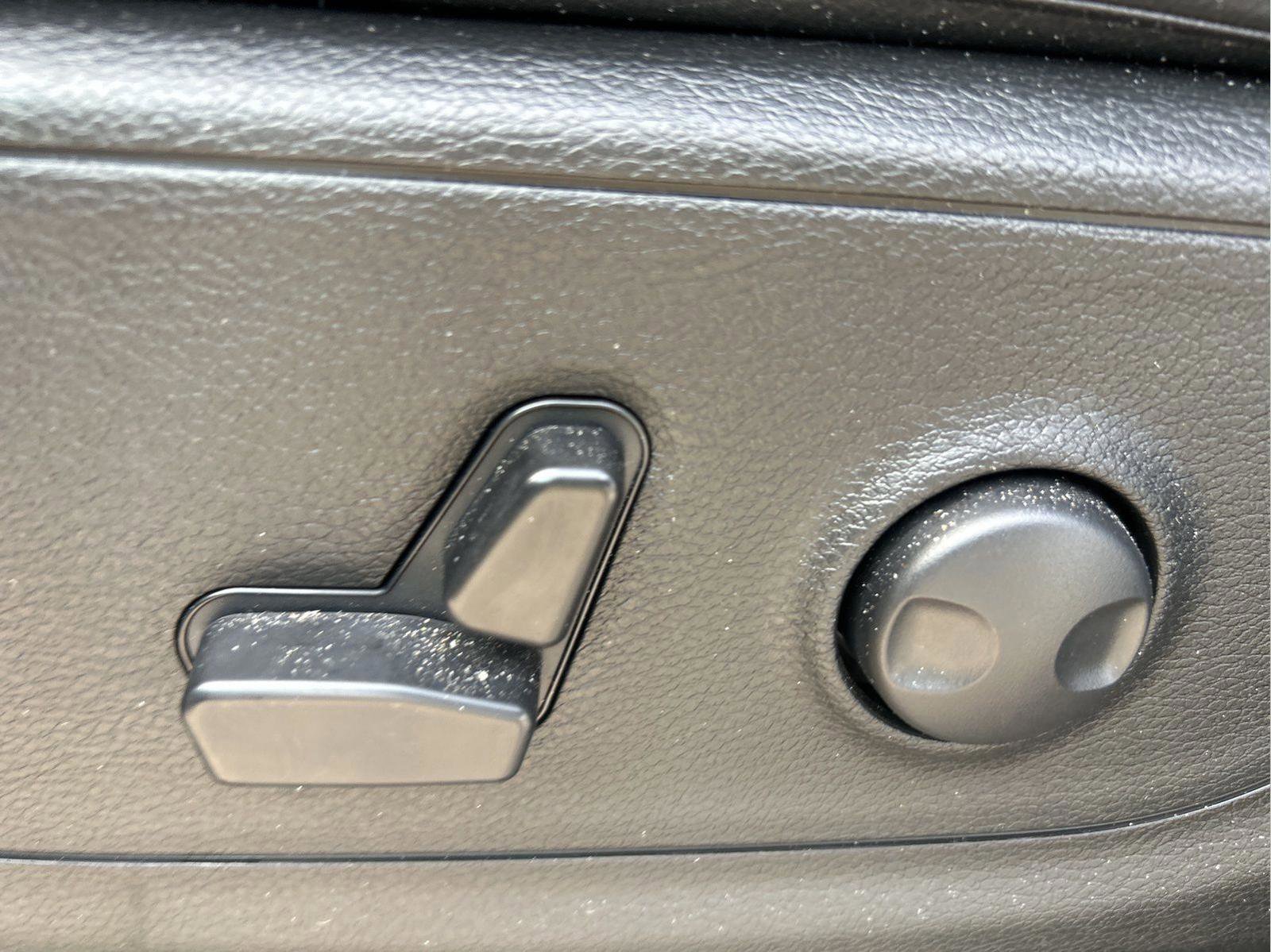 Certified 2025 RAM 1500 Big Horn image 27