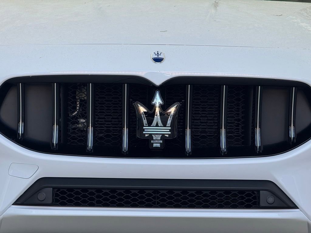 New 2025 Maserati Grecale GT image 29