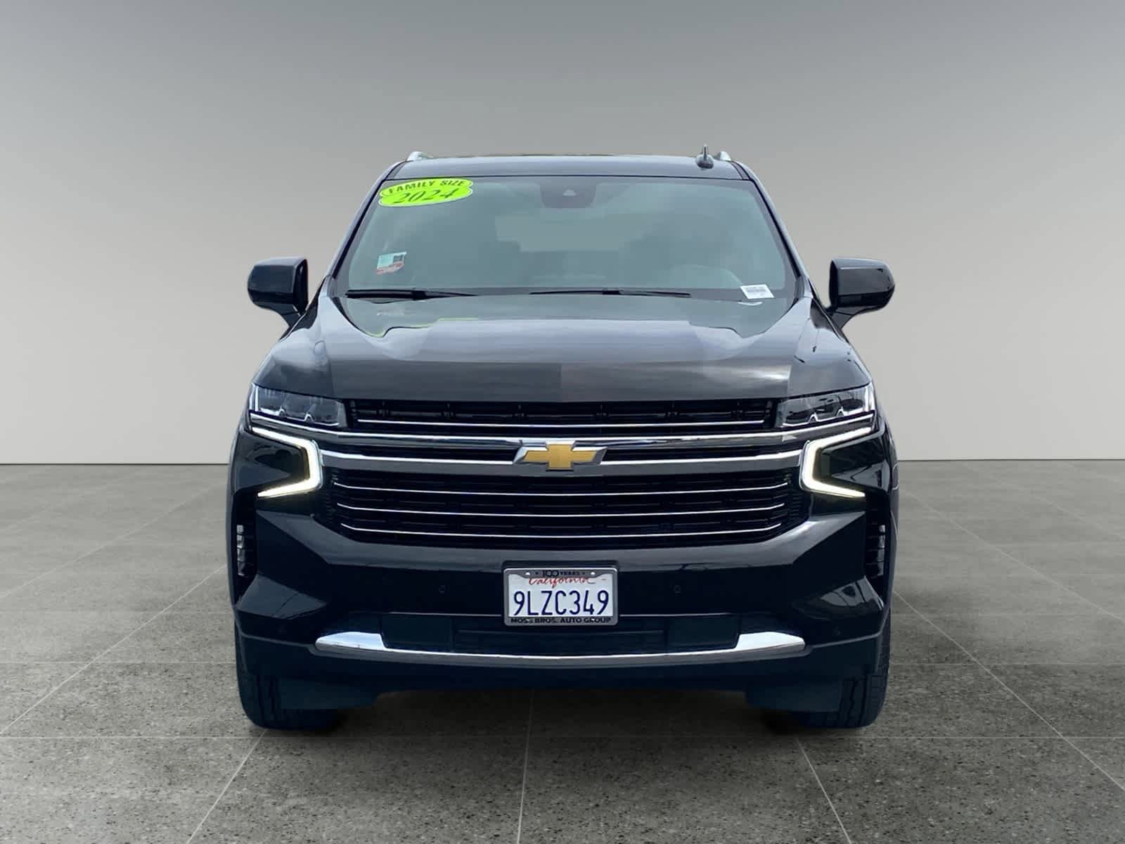 Used 2024 Chevrolet Suburban LT RWD image 8