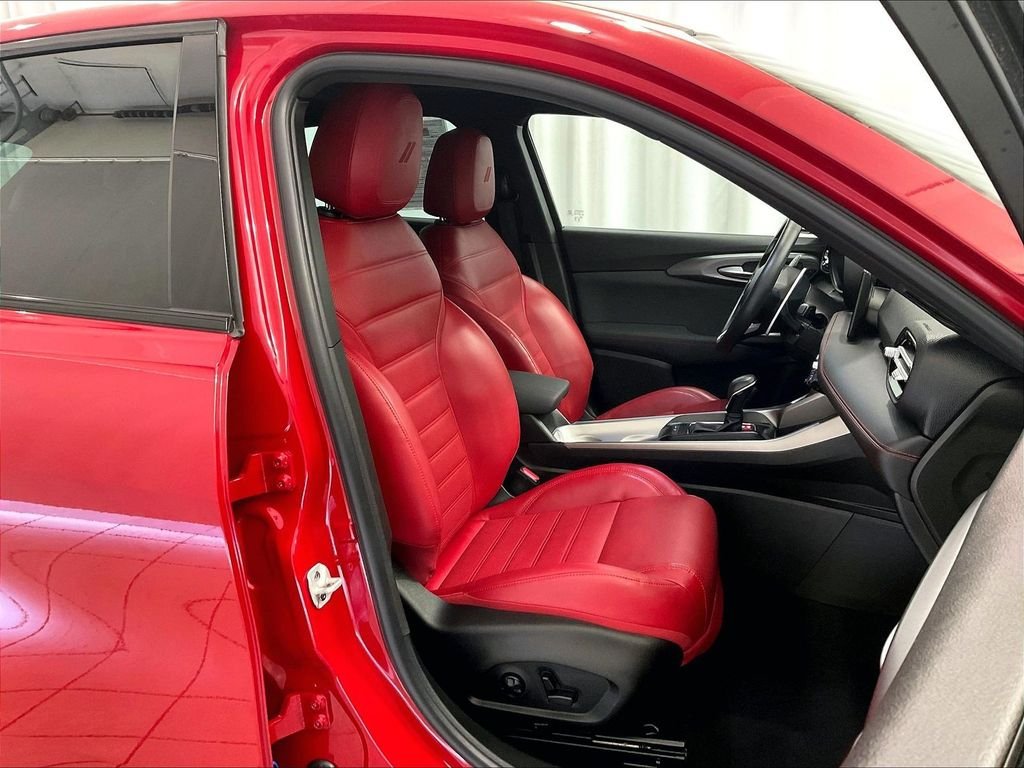 Used 2024 Dodge Hornet R/T Plus w/ Tech Pack Plus w/o Parking AWD/4WD image 11