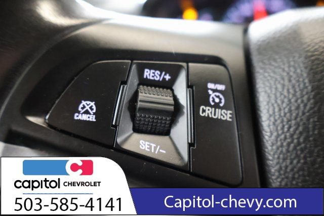 Used 2019 Chevrolet Trax LT w/ LT Convenience Package AWD/4WD image 19
