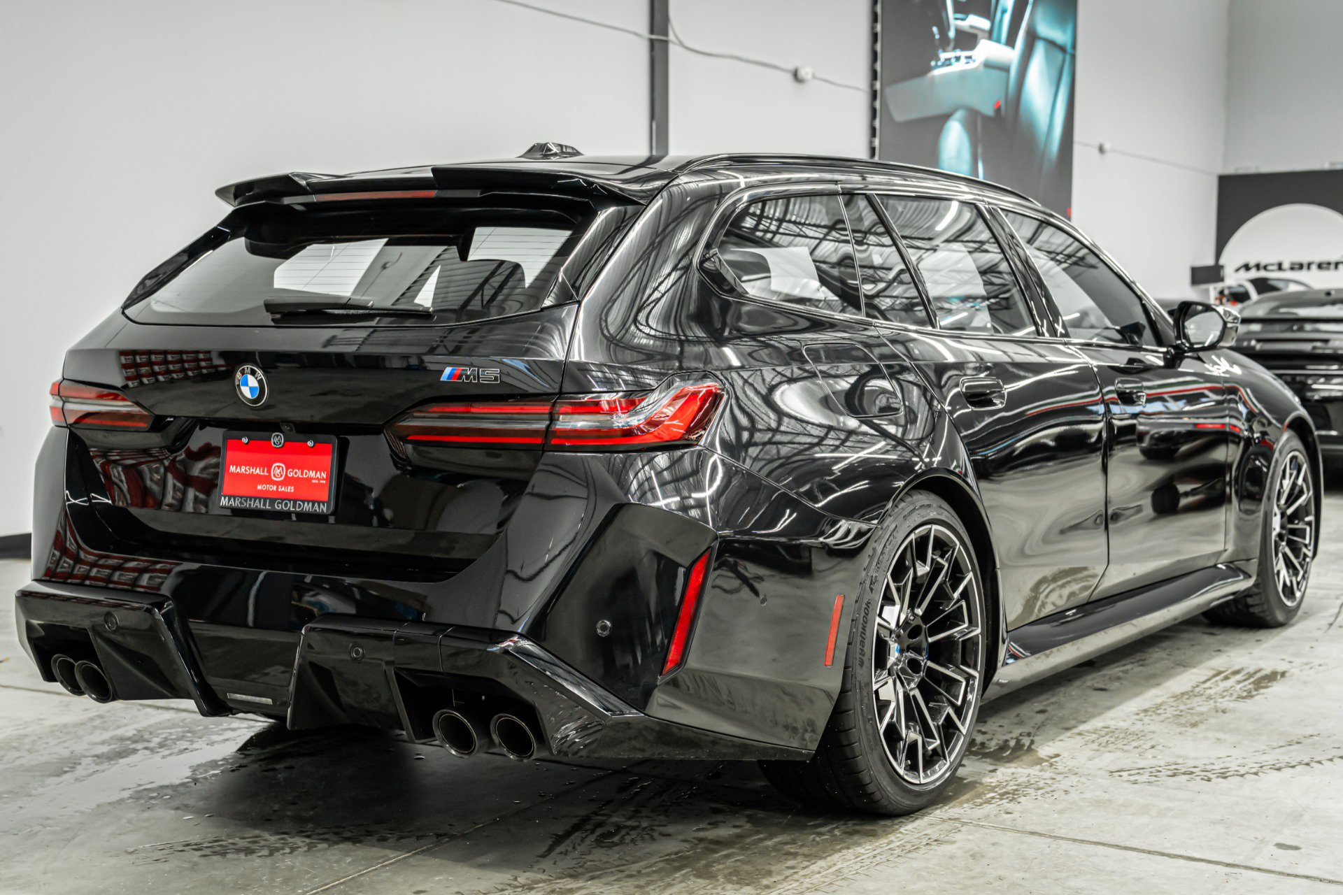 Used 2025 BMW M5 Touring w/ M Driver's Package image 8