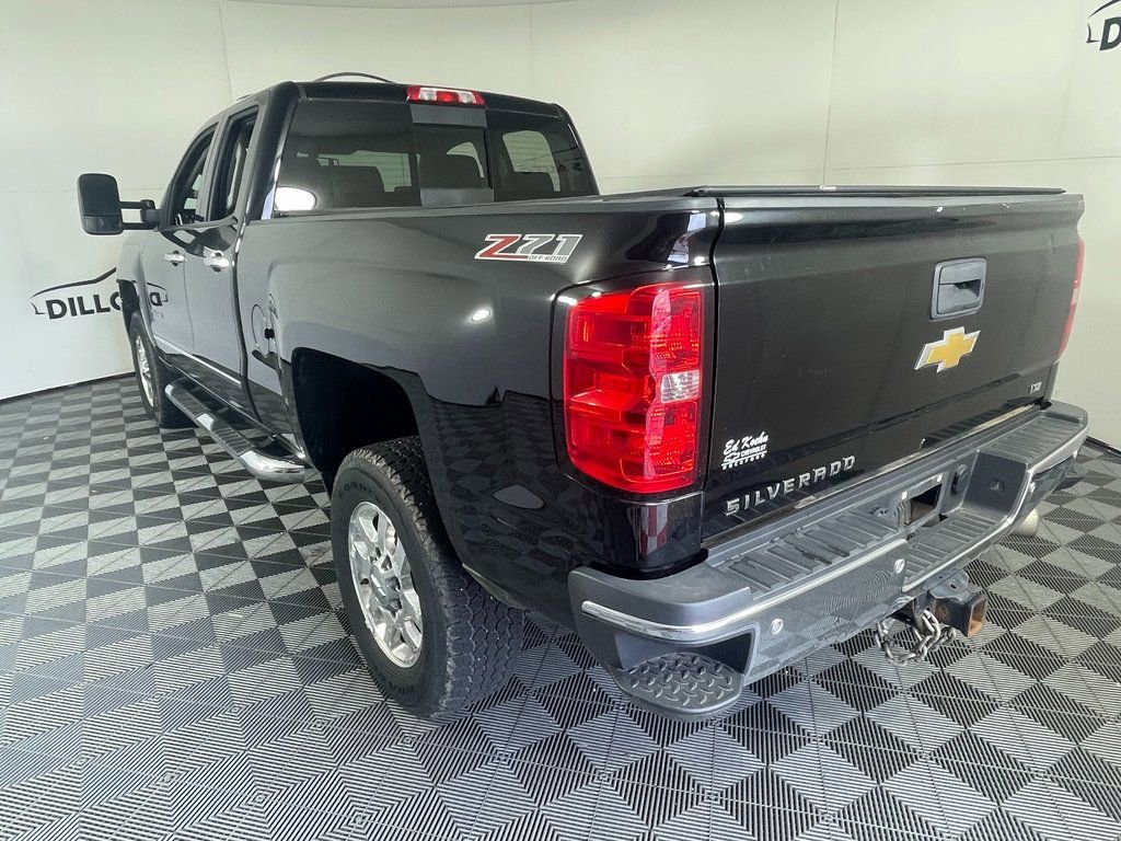 Used 2015 Chevrolet Silverado 2500 LTZ w/ LTZ Plus Package AWD/4WD image 4