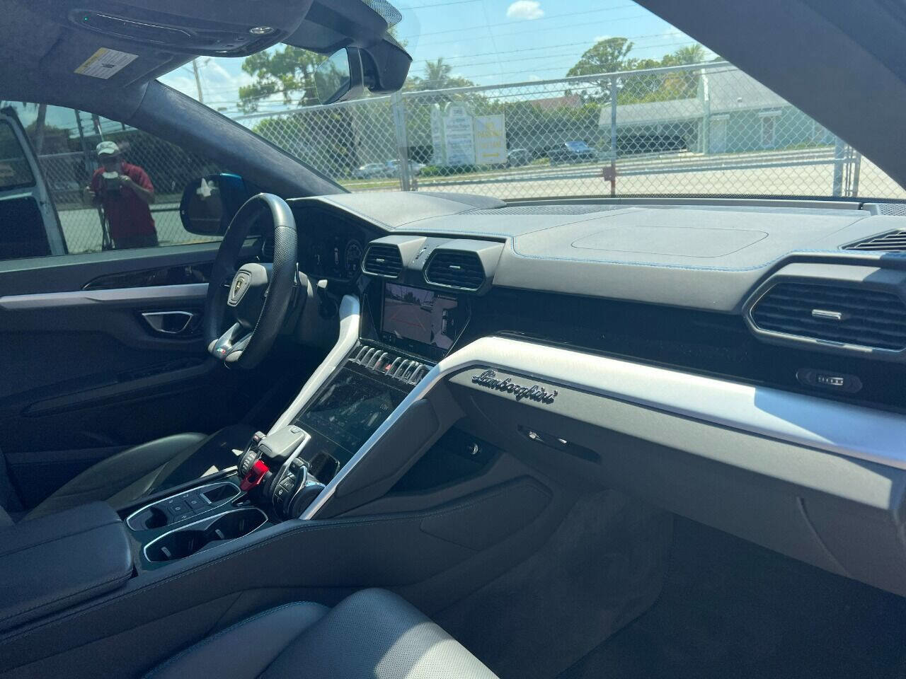 Used 2021 Lamborghini Urus image 11