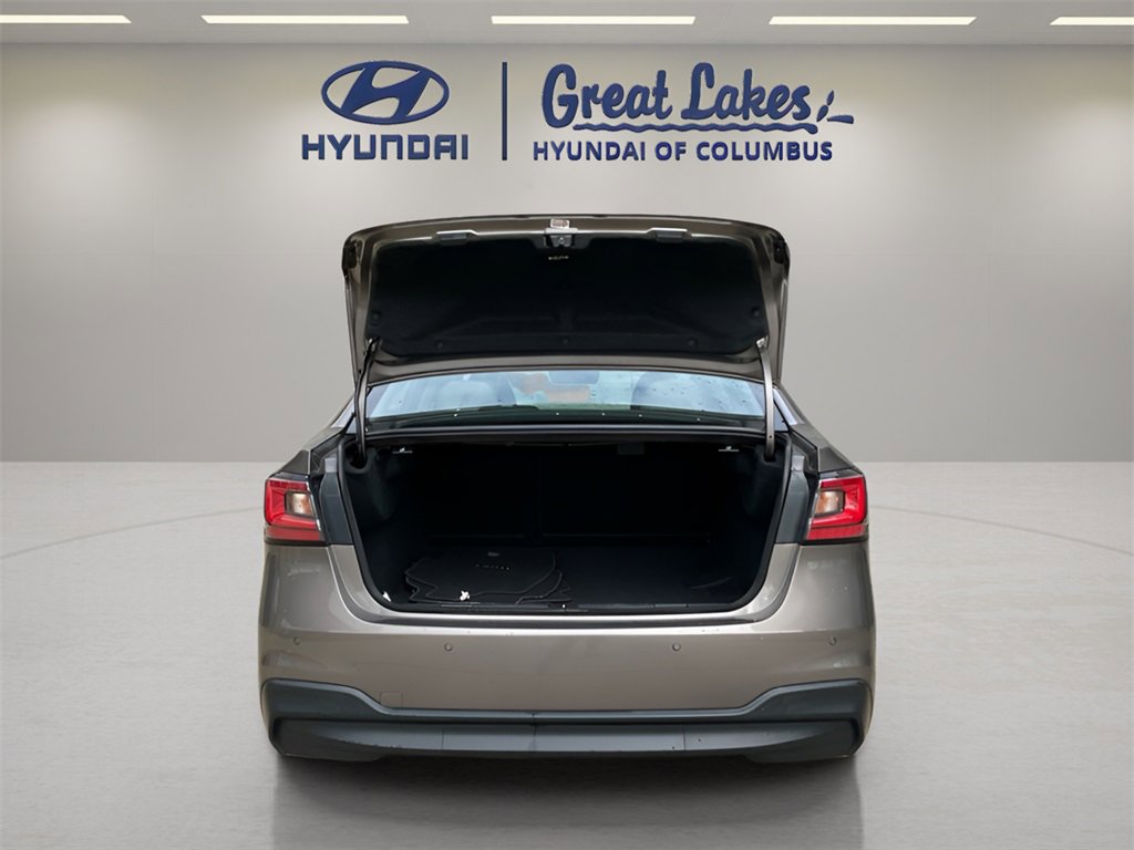 Used 2022 Subaru Legacy Limited w/ Popular Package #3 image 11