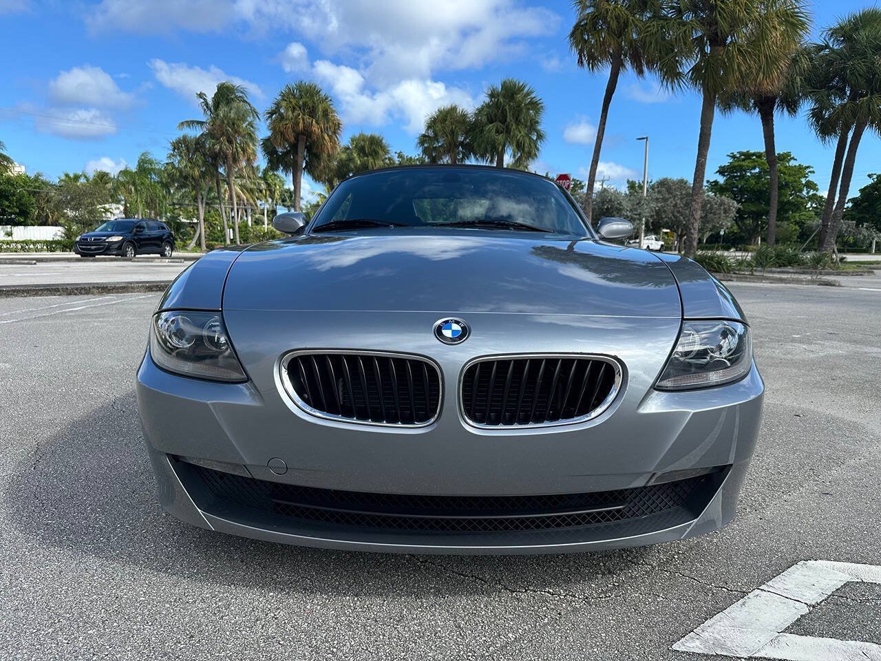 Used 2006 BMW Z4 3.0i RWD image 4