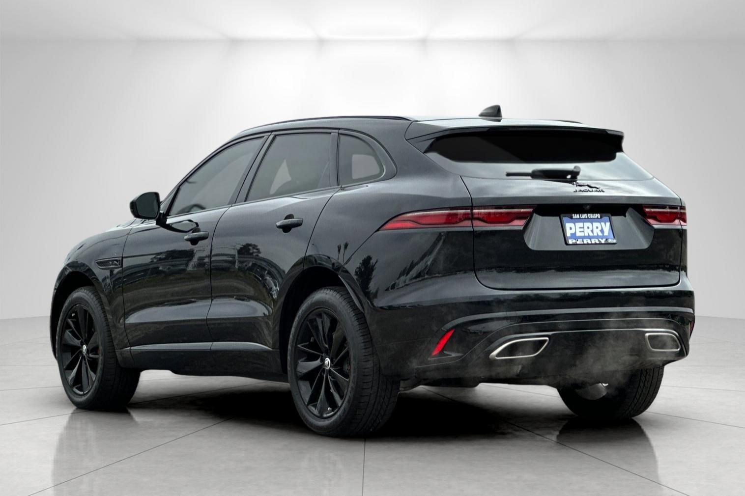 Used 2024 Jaguar F-PACE R-Dynamic S AWD/4WD image 5