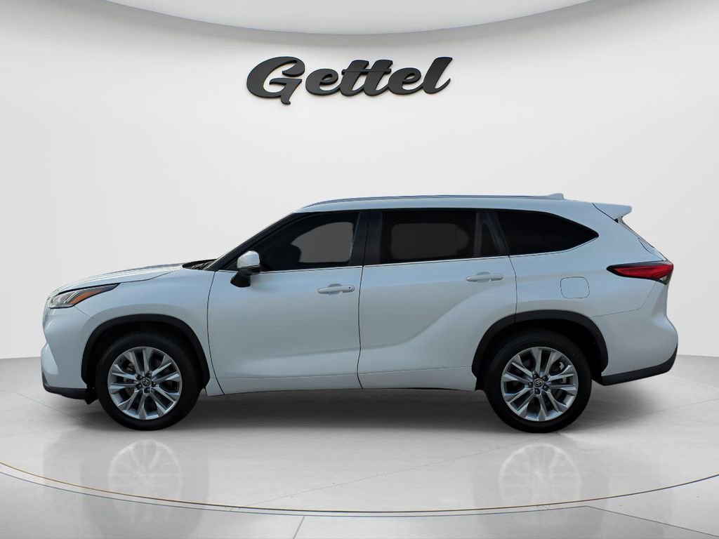 Used 2022 Toyota Highlander Limited image 15