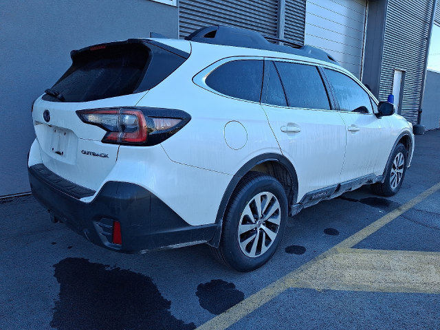 Used 2022 Subaru Outback Premium AWD/4WD image 6