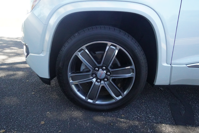 Used 2017 GMC Acadia Denali w/ Technology Package FWD image 35