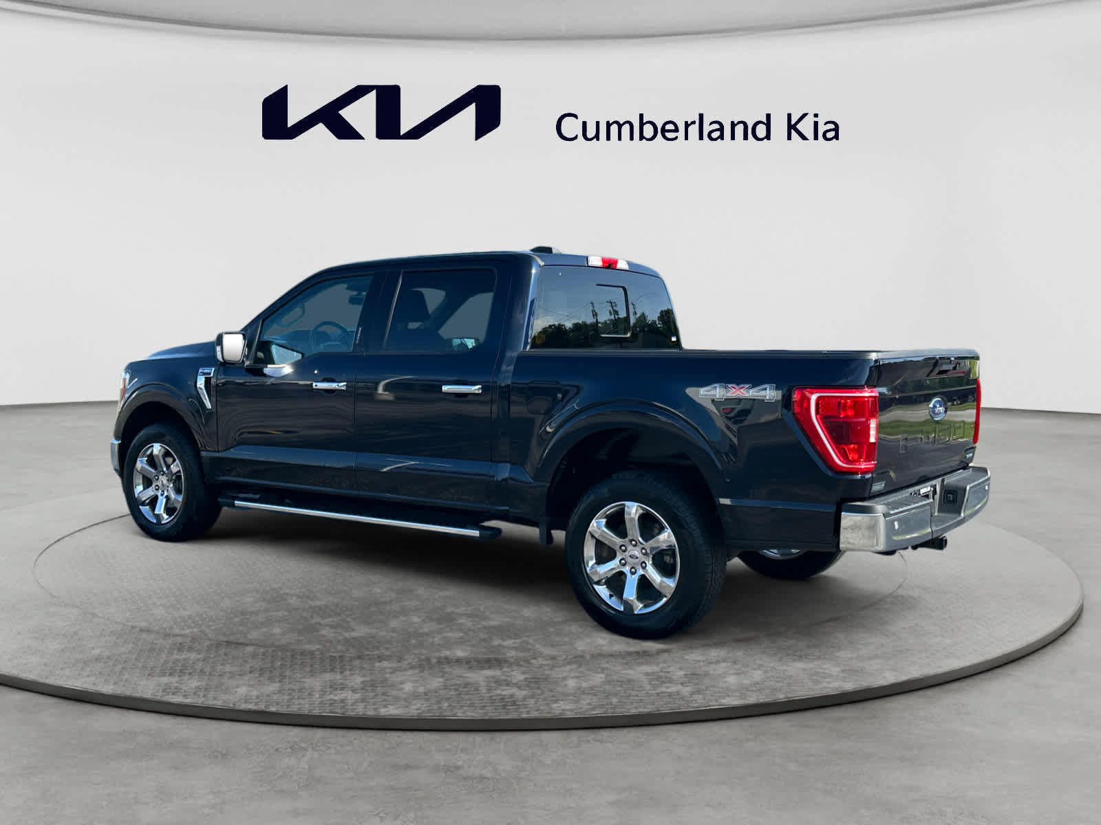 Used 2023 Ford F150 XLT w/ Equipment Group 302A High AWD/4WD image 3