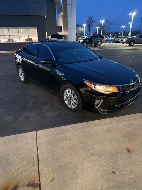 Used 2018 Kia Optima S w/ Panoramic Sunroof Package